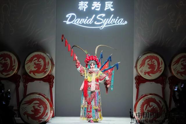 SS20時裝周 | 京艷時尚·夢回華夏！David Sylvia &郝為民 2020 SS中國國際時裝周《京夢》主題秀上演